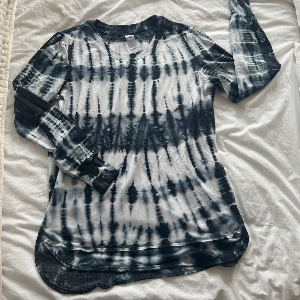 Tye-Dye Long-Sleeve T (SO SOFT)